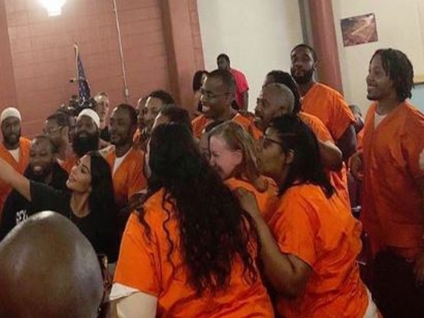 Kim Kardashian clicking selfie with the inmates (Image Courtesy: Instagram)