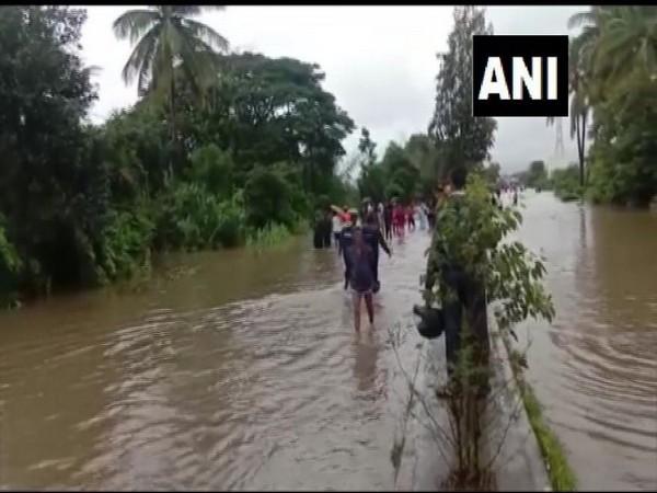 Pune-Bengaluru Highway in Kolhapur's Shiroli area closed on Tuesday due to waterlogging. Photo/ANI