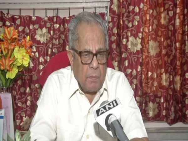Dr Sukumar Mukherjee, member of Government nominated Gobal Advisory Committee speaking to ANI on Sunday. Photo/ANI