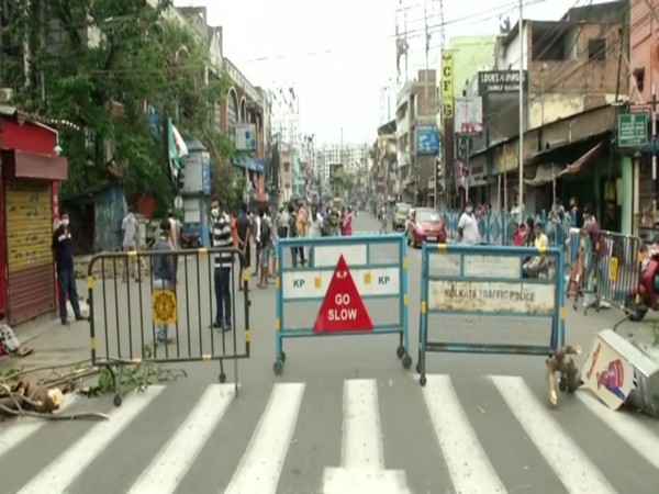 Locals of Baghajatin area in Kolkata have blocked the road demanding immediate restoration of electricity and water. Photo/ANI