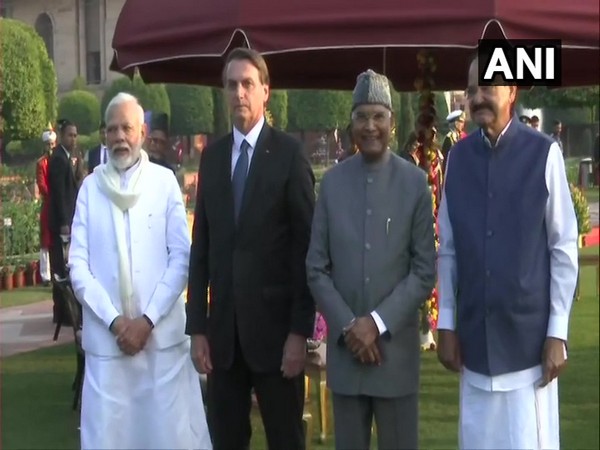 From left: PM Narendra Modi, Brazilian President Jair Bolsonaro, President Ram Nath Kovind and Vice President M Venkaiah Naidu during 'AT Home' reception at Rashtrapati Bhavan on Sunday. Photo/ANI