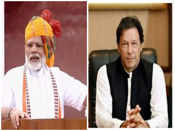 Prime Minister Narendra Modi and Pakistan Prime Minister Imran Khan (File photo)