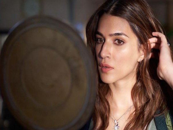 Actor Kriti Sanon (Image Source: Instagram)
