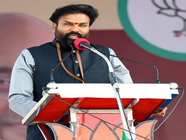 Karnataka Minister of Health and Family Welfare B. Sriramulu [Photo/Twitter]