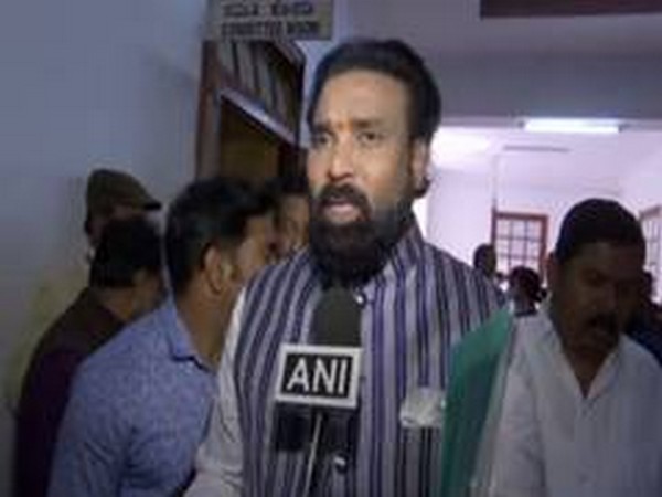 Karnataka Health Minister B Sriramulu (File Photo/ANI)
