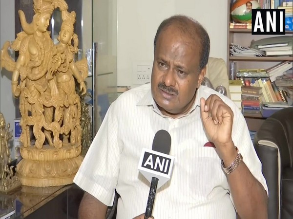 Former Chief Minister HD Kumaraswamy speaking to Bengaluru, Karnataka.