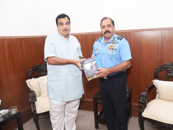 Air Chief calls on Union Minister Nitin Gadkari. (Photo/ANI)
