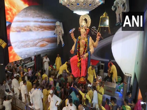 Visual from Lalbaughcha Raja pandal in Mumbai on Monday. Photo/ANI