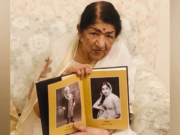 Lata Mangeshkar (Image Courtesy: Instagram)
