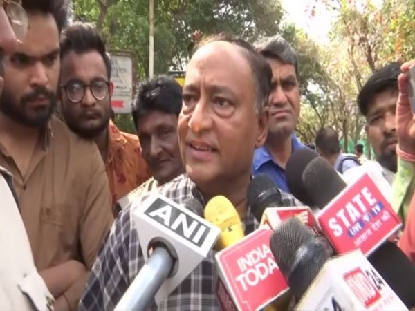 Congress leader Laxman Singh speaking to reporters in Bhopal on Tuesday. Photo/ANI