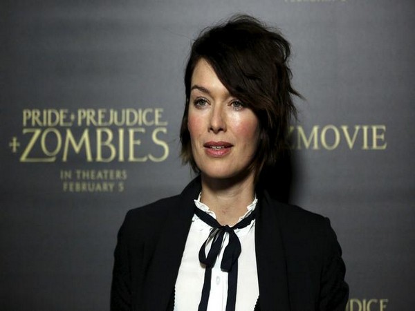 Lena Headey poses at the premiere of 