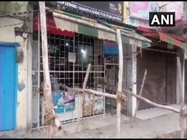 Visuals of Liquor shops in Dehradun. 