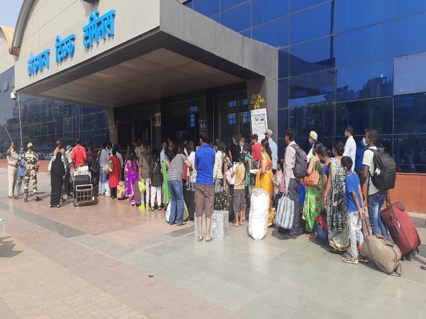 Visual of Mumbai's Lokmanya Tilak Terminus. (Photo/ANI)