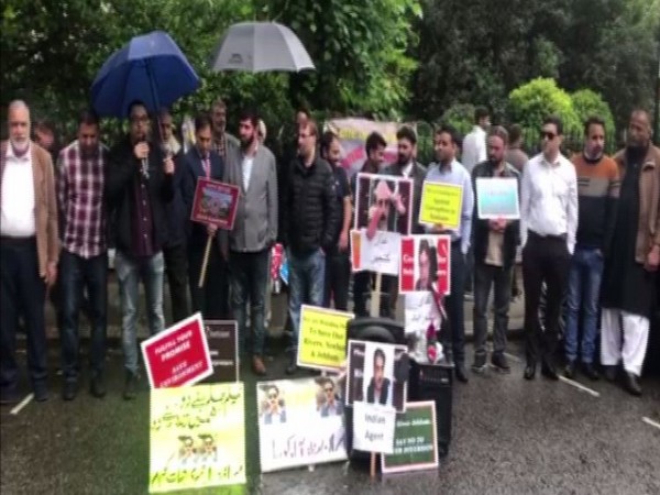Anti-Pakistan protest outside the Pakistan High Commission in London on Tuesday