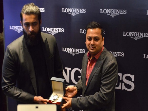 Niraj Totla, Director, Kamal watch co-presenting actor Varun Tej a Longines HydroConquest as the actor visited the brand's exclusive boutique in Jubilee Hills, Hyderabad