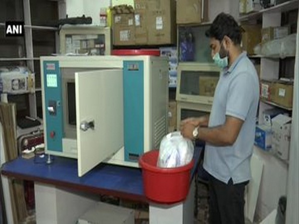 IITR, Lucknow startup develop disinfection machine for PPEs and masks. Photo/ANI