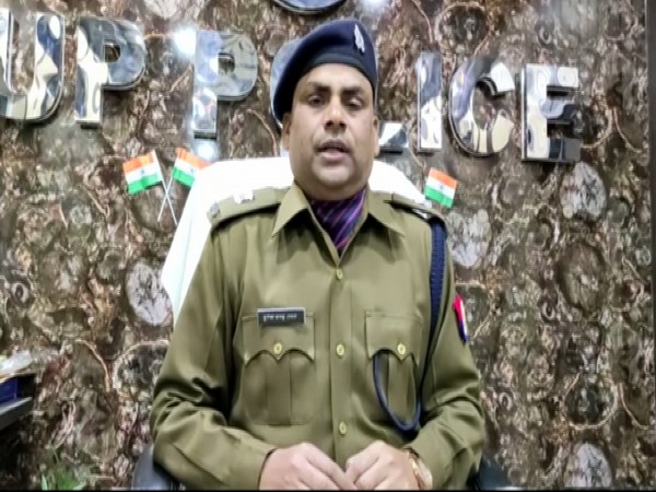 SP Suresh Chandra Yadav talking to reporters in Lucknow, UP on Saturday. Photo/ANI