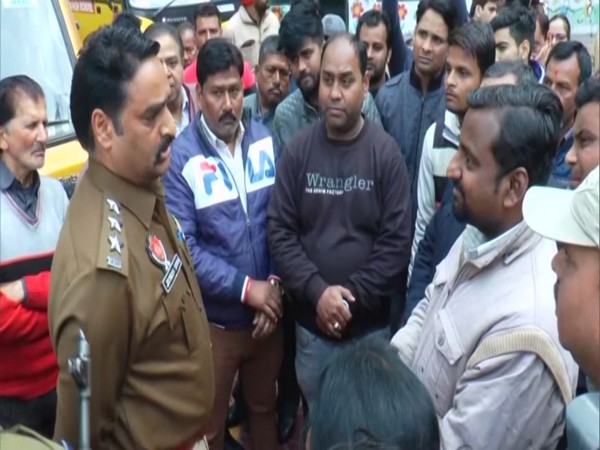 Relatives of the schoolboy protesting outside the school in Ludhiana on Wednesday. (Photo/ANI)