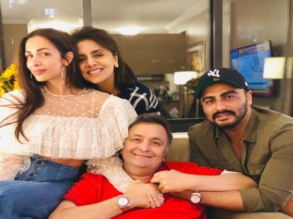 Malaika Arora, Arjun Kapoor, Rishi Kapoor, Neetu Kapoor (Image courtesy: Twitter)