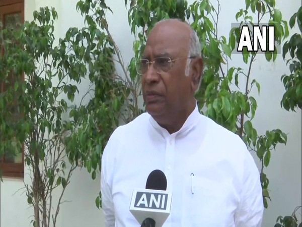 Senior Congress leader Mallikarjun Kharge (Photo/ANI)