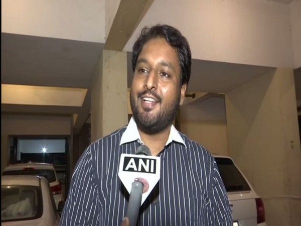 MNS leader Akhil Chitre speaks to ANI in Mumbai on Wednesday. [Photo/ANI]