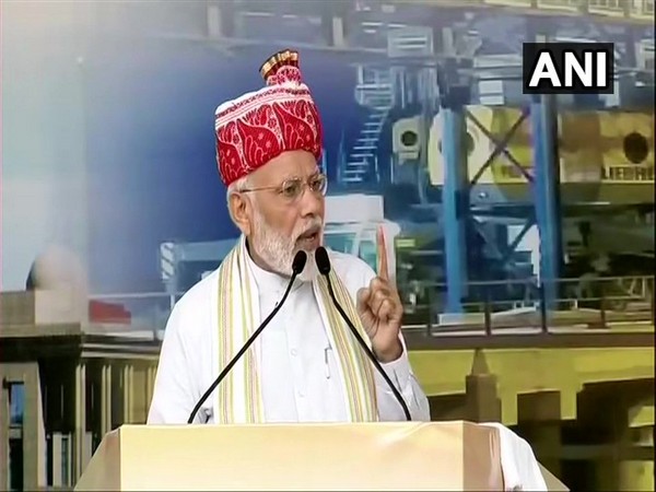 PM Narendra Modi addresses a public gathering in Ranchi onThursday [Photo/ANI]