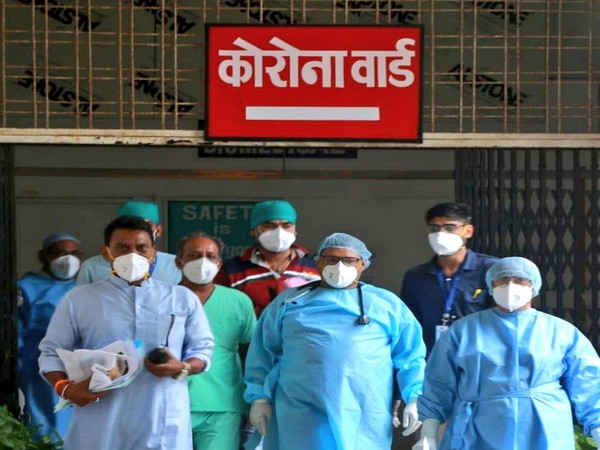    Madhya Pradesh Minister of Water Resource Department discharged from hospital after recovering from COVID-19 on Friday. Photo/Twitter/Tulsi Silwat