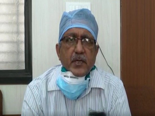 MY Hospital's superintendent Dr PS Thakur speaking to media on Wednesday. Photo/ANI