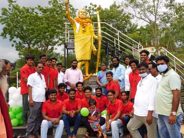 Madhavi Goddeti On the occasion of 124 birth anniversary of revolutionary freedom fighter Alluri Sitarama Raju. (Photo/Twitter)