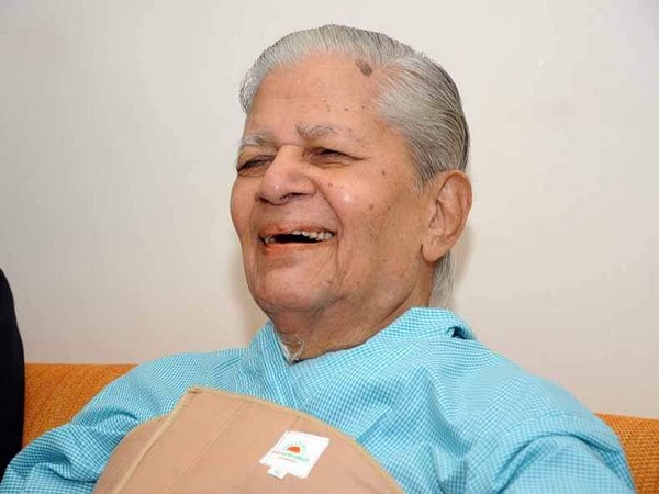 Madhavsinh Solanki passes away at the age of 94. (Photo: Amit Chavda Twitter)