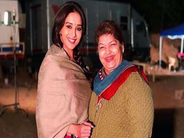 Madhuri Dixit with Saroj Khan