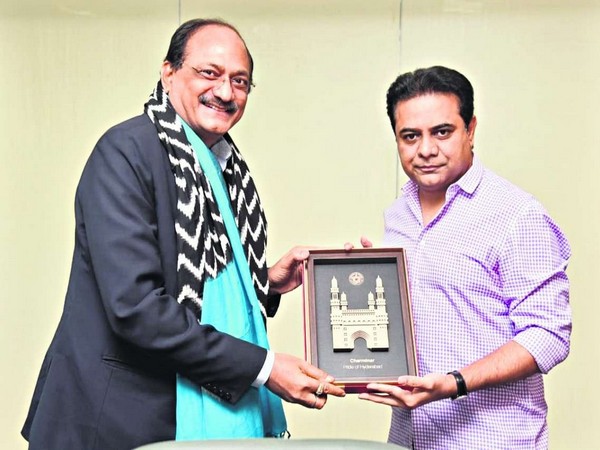 Telangana cabinet minister KT Rama Rao felicitating Maha Metro MD Dr Brijesh Dixit in Hyderabad on Monday