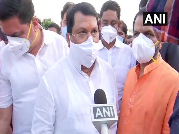 Maharashtra Minister Vijay Wadettiwar speaking to ANI on Tuesday. (Photo/ANI)