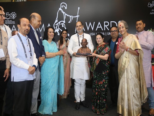 Amit Sachdeva, Founder, Mahatma Award with Rajashree Birla, Chairperson, Aditya birla Group with Award Board Members at 150th Birth Anniversary of Mahatma Gandhi in Delhi, India
