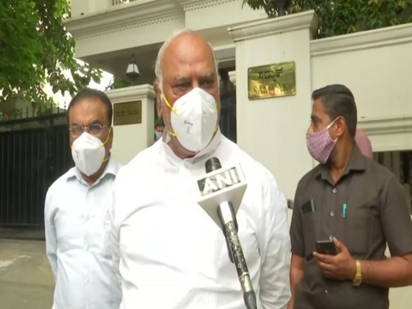 Senior Congress leader Mallikarjun Kharge speaking to ANI in Bengaluru on Saturday. Photo/ANI