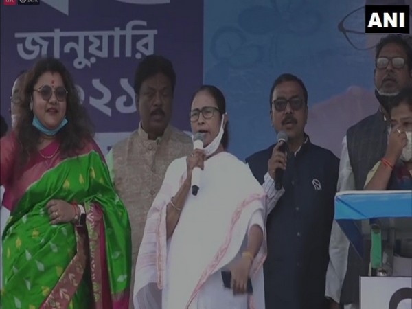West Bengal Chief Minister Mamata Banerjee speaking at rally in Hooghly. (Photo/ANI) 
