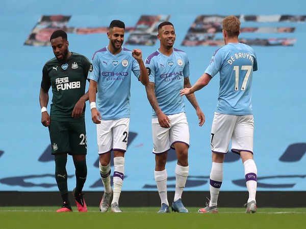 Manchester City players celebrating after scoring a goal. (Photo/Premier League Twitter)