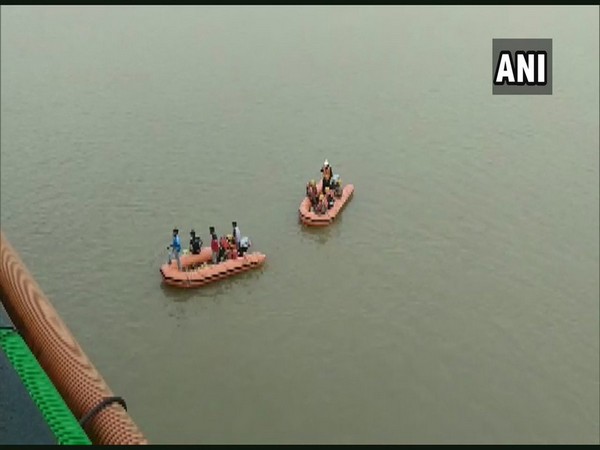 Search operation underway at the spot from where Siddhartha went missing.Photo/ANI