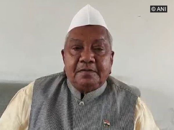 Congress leader Manikrao Gavit speaking to reporters in Mumbai on Saturday.