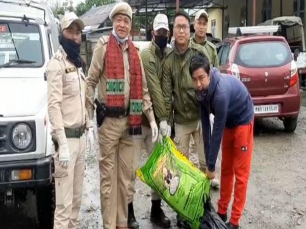 Manipur cop wins hearts for his service