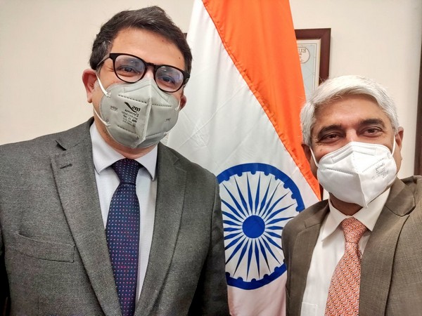 Vikas Swarup, Secretary (West), Ministry of External Affairs (MEA) with Ambassador-designate to Portugal, Manish Chauhan (Twitter) 