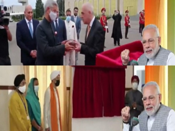 EAM Jaishankar handing over holy relic of Queen Ketevan and Singapore PM Lee Hsien Loong inaugurating Silat Road Gurudwara (Photo Credit - Mann ki Baat/PM Modi)