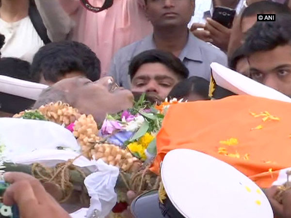 Mortal remains of Manohar Parrikar brought for people to pay last respects to him