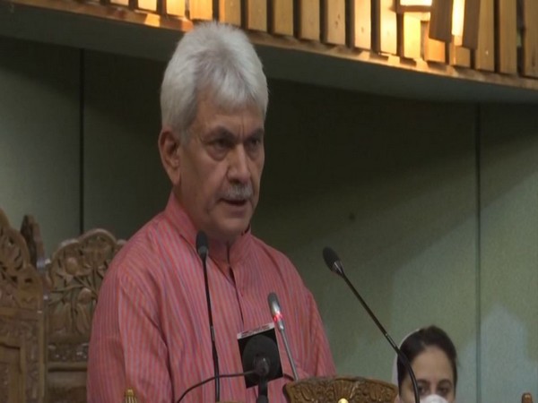Jammu and Kashmir LG Manoj Sinha speaking at a function in Srinagar on Wednesday [Photo/ANI]