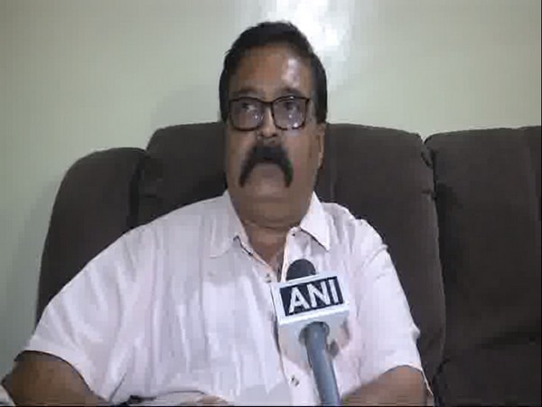 Kosha’s maternal uncle Markesh Mehta