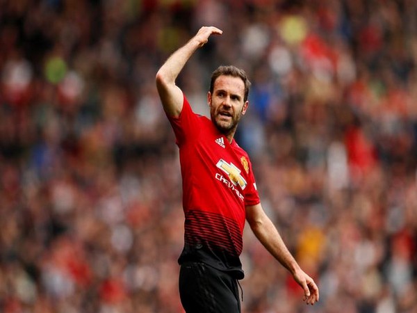 Manchester United midfielder Juan Mata