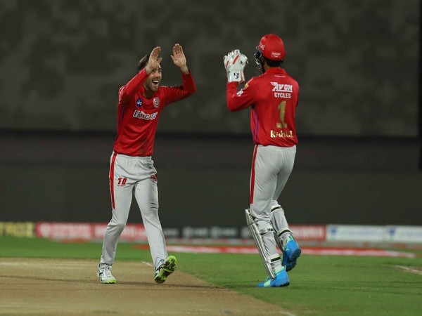 Glenn Maxwell with KL Rahul (Photo: BCCI/ IPL)