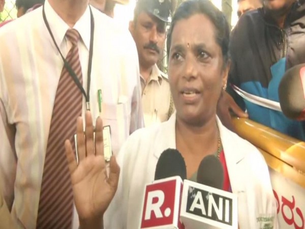 Wenlock Hospital Superintendent Dr Rajeshwari Devi speaking to reporters on Wednesday in Mangaluru. Photo/ANI