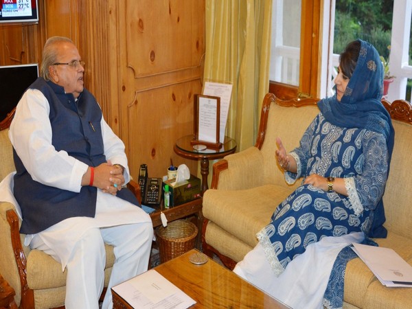 PDP chief Mehbooba Mufti on Tuesday met Governor Satya Pal Malik in Srinagar. 