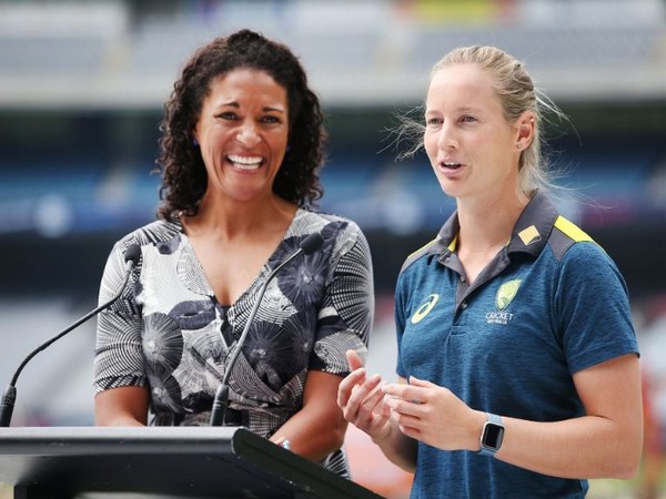 Melanie Jones (left) (Photo/ Cricket Australia Twitter)